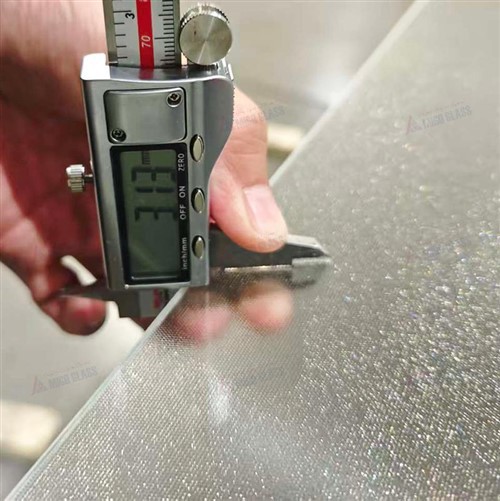 3,2 мм загартоване ультра прозоре сонячне скло з En12150